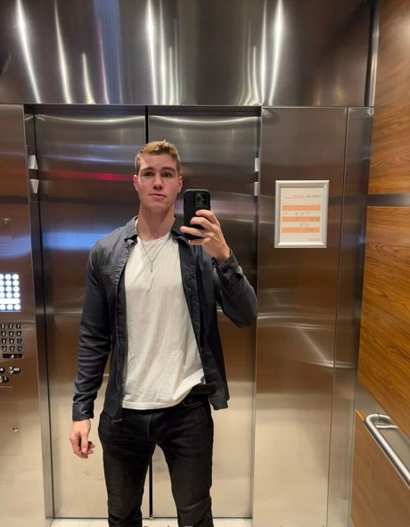 swolemattyy nudes model galleries