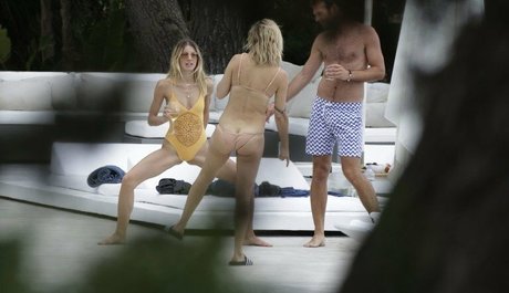 Buttcracks actress img