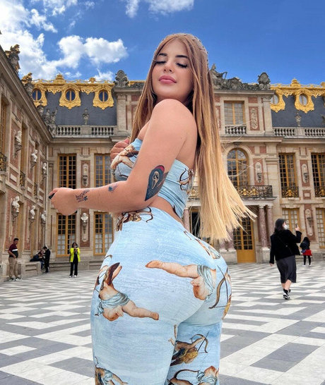 Isabela Ramirez xxx model pics