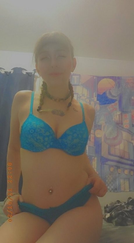 violetmariefree profile image