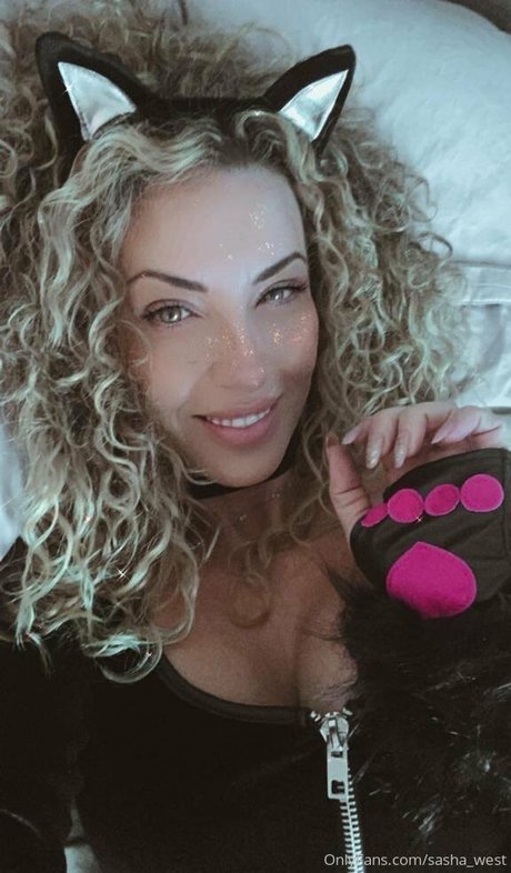 Sasha West naked actress photos