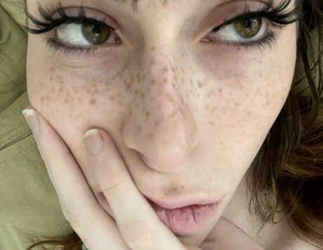 Aria Faye pornstar hd archive