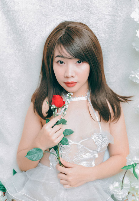 Natsuki Jiro pretty actress gallery