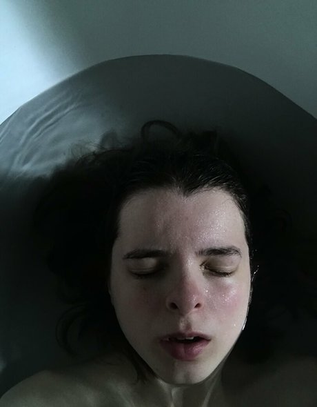 idontwannaklesch naked star photos