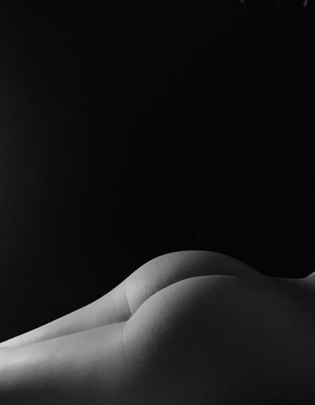 idontwannaklesch sexy pornstar photo