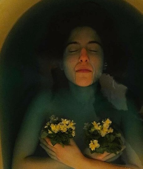 Beyza Durusu perfect pornstar picture