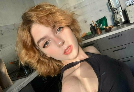 YourCoraRossi pornstar top images