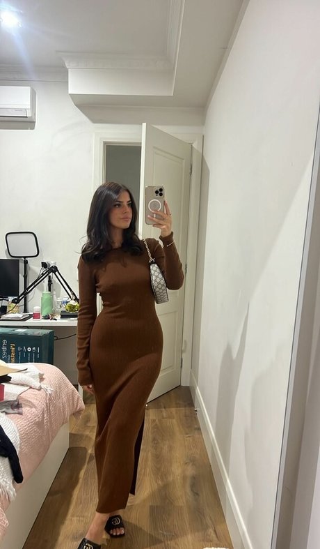 Develique model pornographic archive