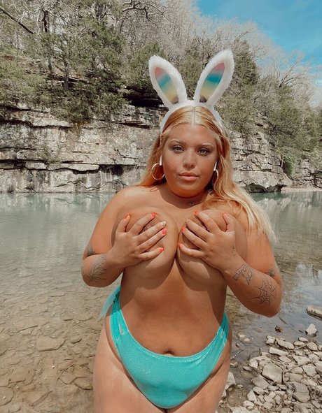 kallherkittyy profile image