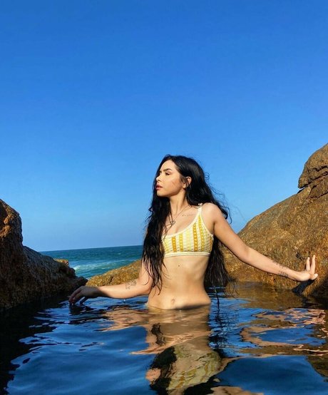 Eduarda Yuni model perfect images