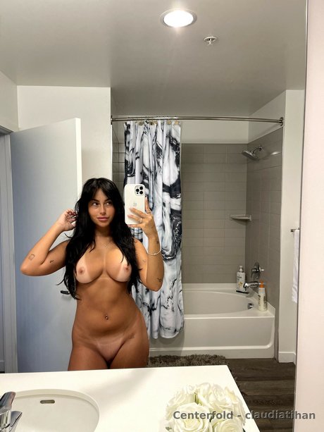Claudia Tihan naked model picture