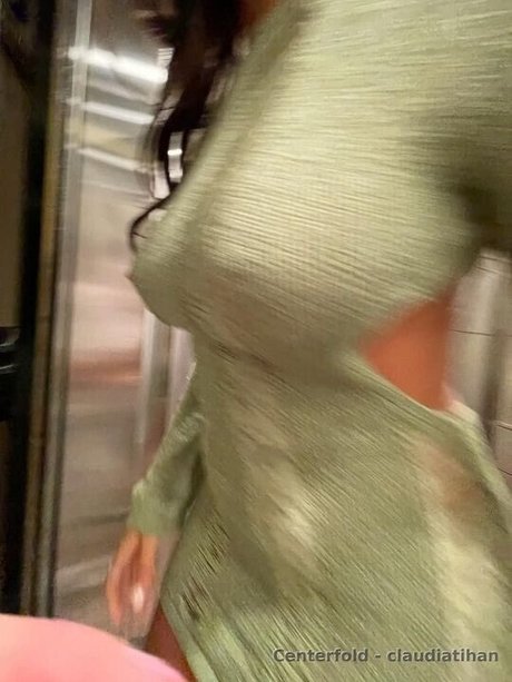 Claudia Tihan star high quality archive