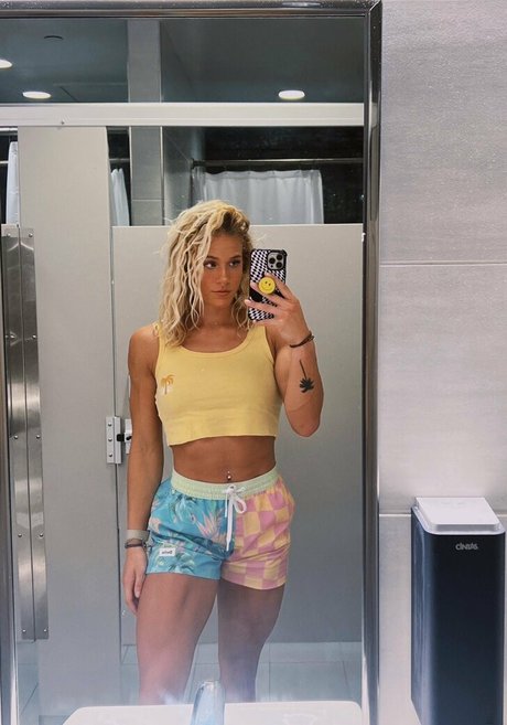Sol Ruca star nudes photos