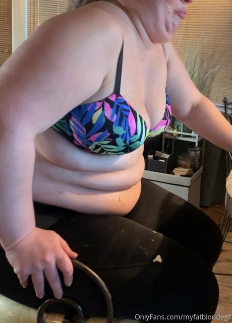 myfatblondegf sexy actress pics