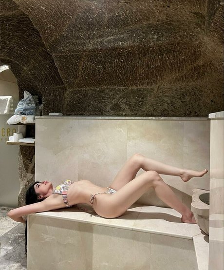 Ayse Irmak Cakir sex pornstar gallery