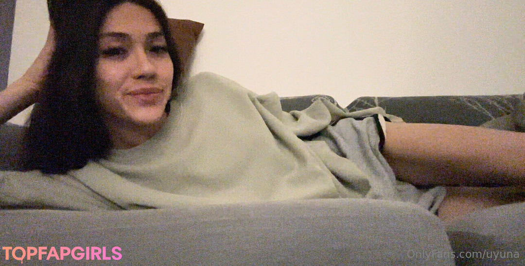 Uyuna naked actress picture