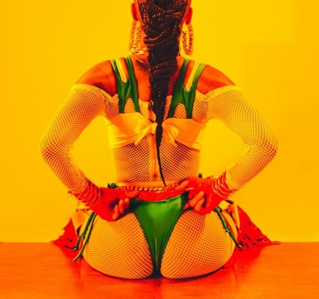 Karol Conka sexy actress picture