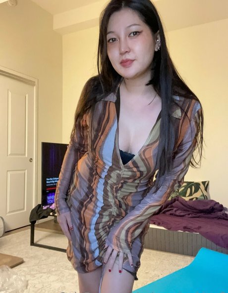 spicyasiankitty2 sexy model photo