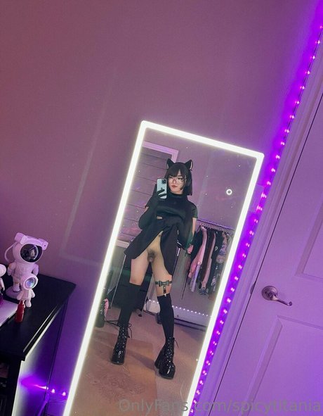 spicytitania nice pornstar img
