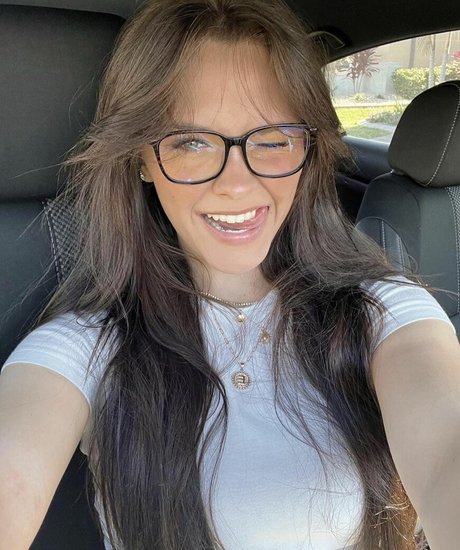 Emma Marie hd actress pic