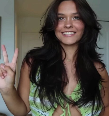 Emma Marie high quality actress img