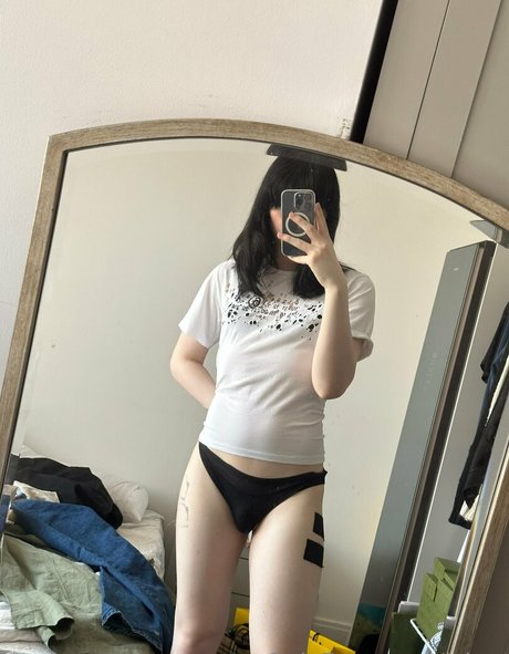 ickyy model high quality pic