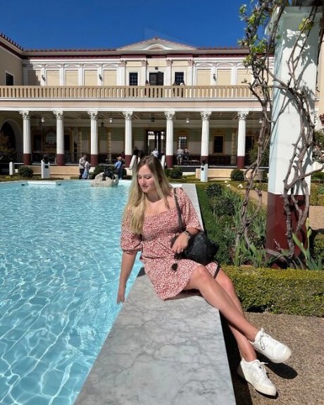 Naomi Kyle model art archive