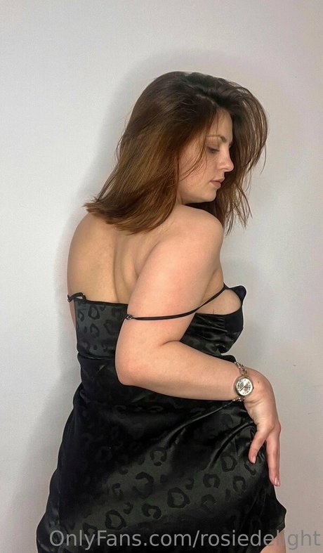 delightrosie top model pic