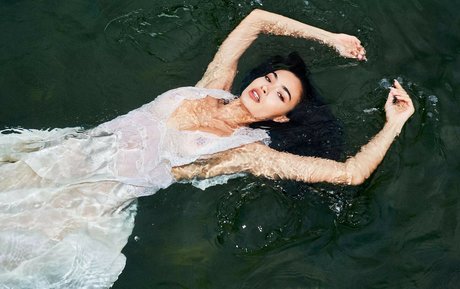 Kelly Gale nice star picture