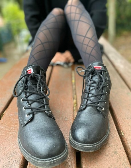 misscandyfeet2 star sexy images