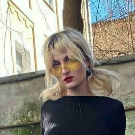 leilaagrace pornographic model img