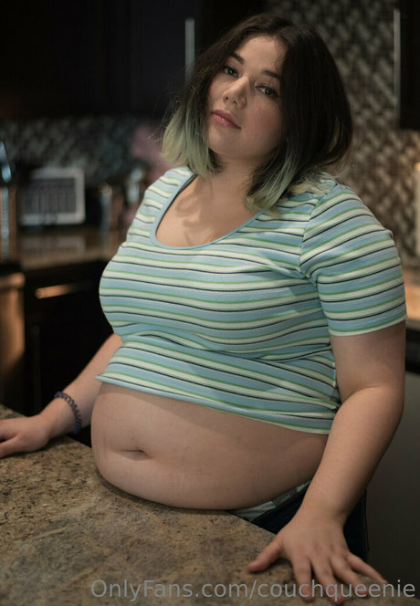 couchqueenie pornstar beautiful img
