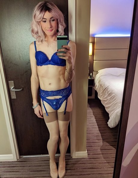 Jennifer London model exclusive pic