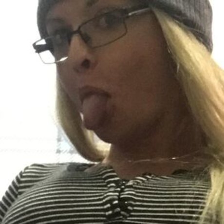 ladyharknessxxx model porn img