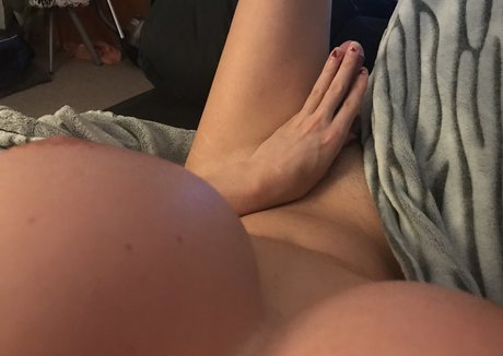 ladyharknessxxx beautiful model photos