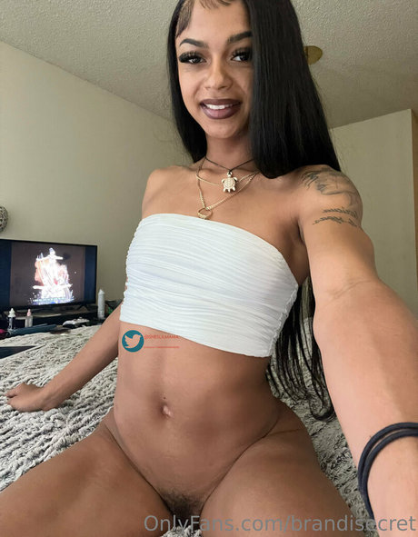 bitesizedmami adult model image