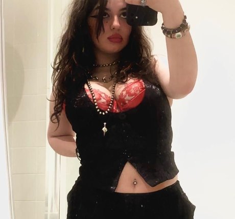 Maddy Adderley pornographic star img