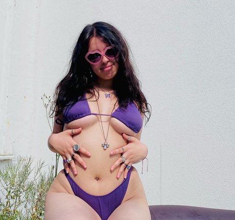 Maddy Adderley porn model pics