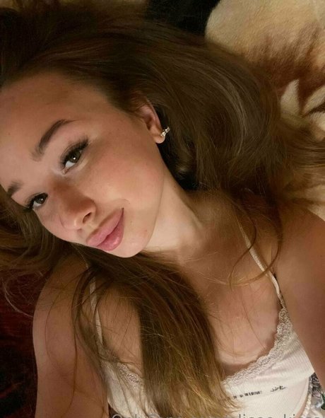alicee kisss top profile image