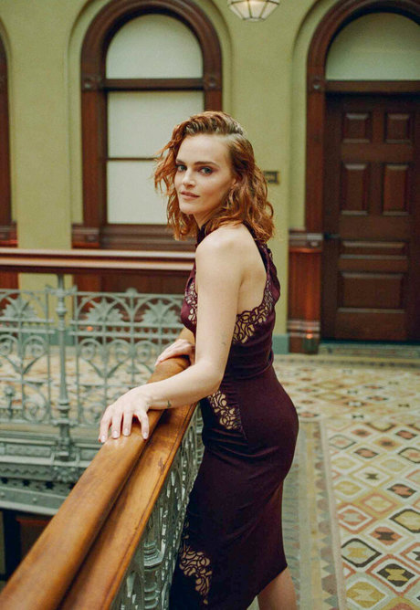Madeline Brewer star erotic photo