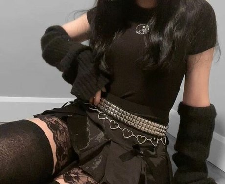 Soniyoru sexy actress photo