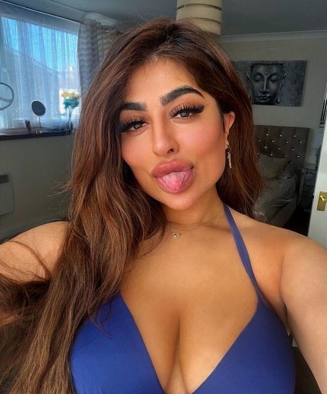 Priya Yasmin X model erotic pic