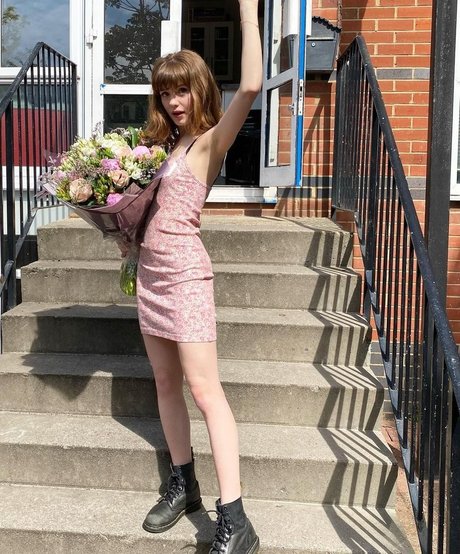 Maisie Peters hot pornstar pictures