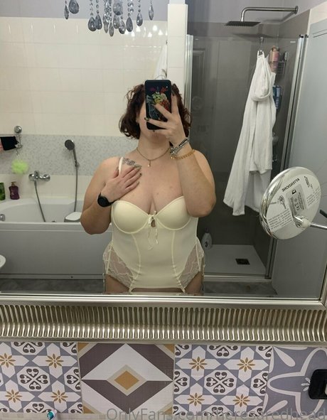 girl onlyfans naked pictures