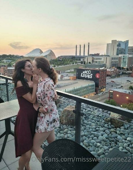 misssweetpetite22 pretty model gallery