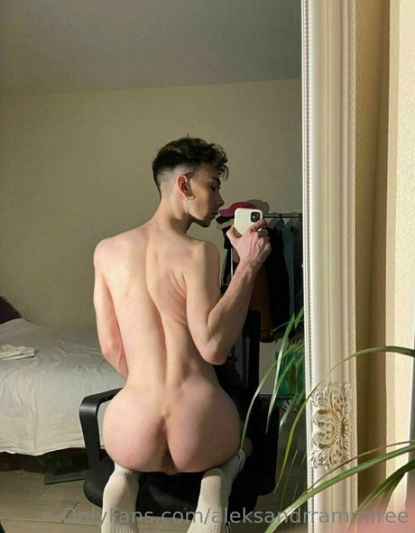 fisting onlyfans free nude photo