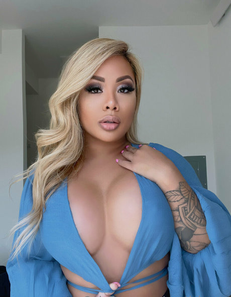 exoticbooty adult model gallery