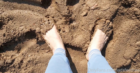 ladsfeetfree model naked pictures