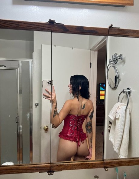 teeenybop pretty pornstar photo
