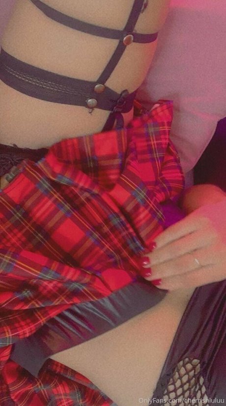 Cherrishluluu star erotic gallery